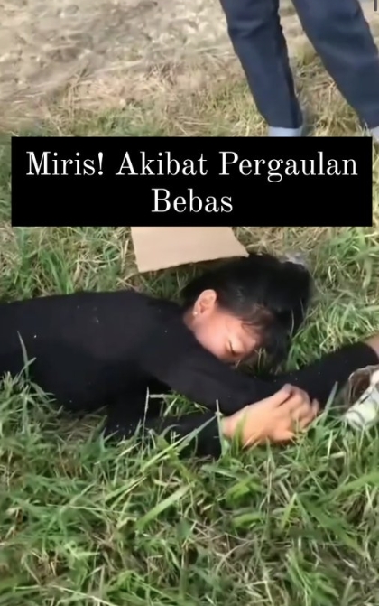 Miris! Akibat Pergaulan Bebas 2 Gadis Mabuk di Keramaian Warga.