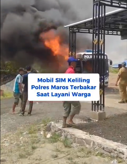 Sebuah insiden mengejutkan terjadi di Desa Rompe Gading, Kabupaten Maros, ketika mobil SIM keliling milik Polres Maros terbakar