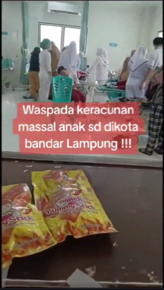 Kejadian memilukan terjadi di SD Negeri 1 Durian Payung, Bandar Lampung, pada Selasa (22/10/2024), ketika belasan siswa dilarikan ke rumah sakit akibat diduga mengalami keracunan setelah mengonsumsi jajanan kemasan.