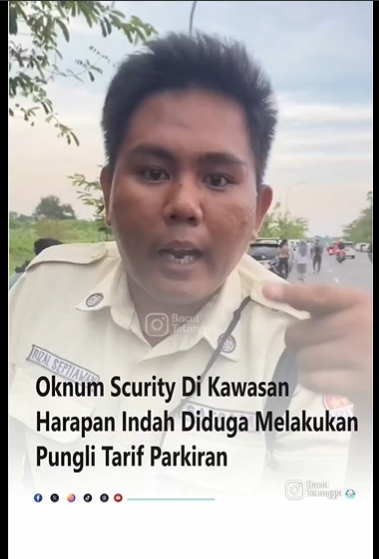 Warga mengeluhkan permintaan tarif parkir yang dilakukan oleh petugas keamanan di Harapan Indah, Kota Bekasi