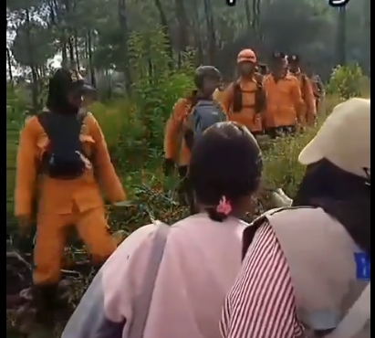 Naomi yang Tersesat di Gunung Slamet, Ditemukan Selamat