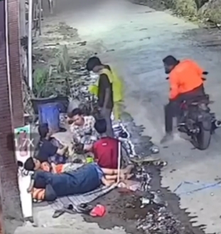 VIRAL!! Preman Magelang Aniaya Dua Santri Saat Ronda