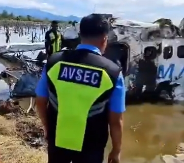 VIRAL!! Pesawat SAM Air Jatuh di Gorontalo Saat Mendarat