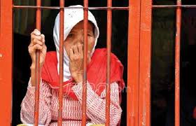 Nenek Miskin Dituduh Mencuri 7 Batang Kayu Perhutani, Terancam 5 Tahun Penjara