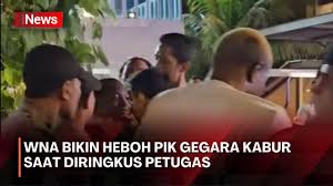 WNA berusaha melarikan diri saat ditangkap kasus narkobet di PIK.